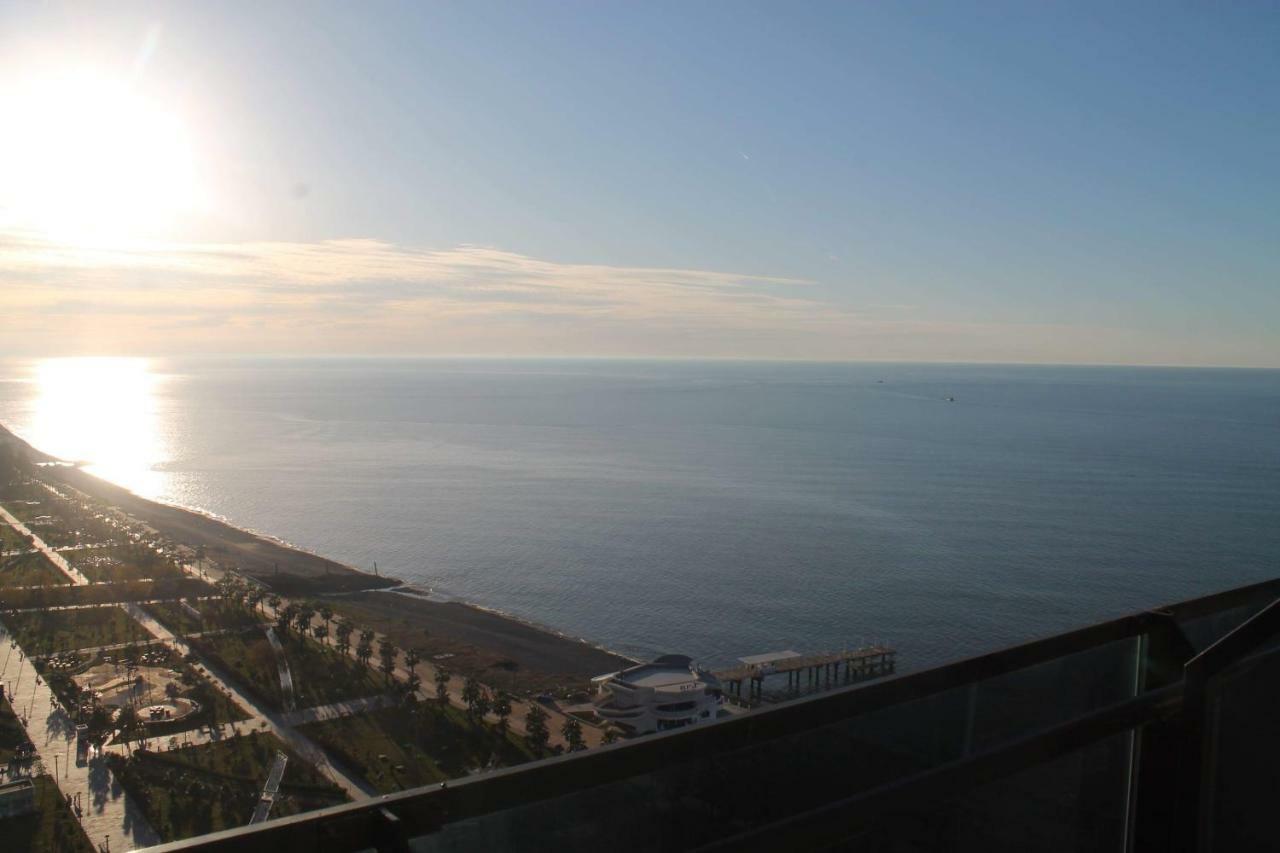 Coast Batumi Apart Hotel エクステリア 写真
