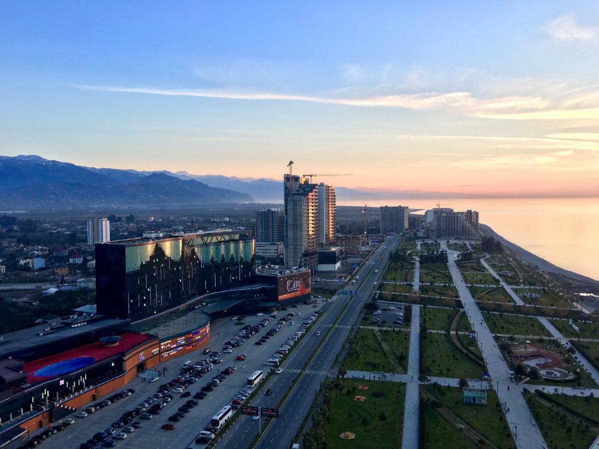 Coast Batumi Apart Hotel エクステリア 写真