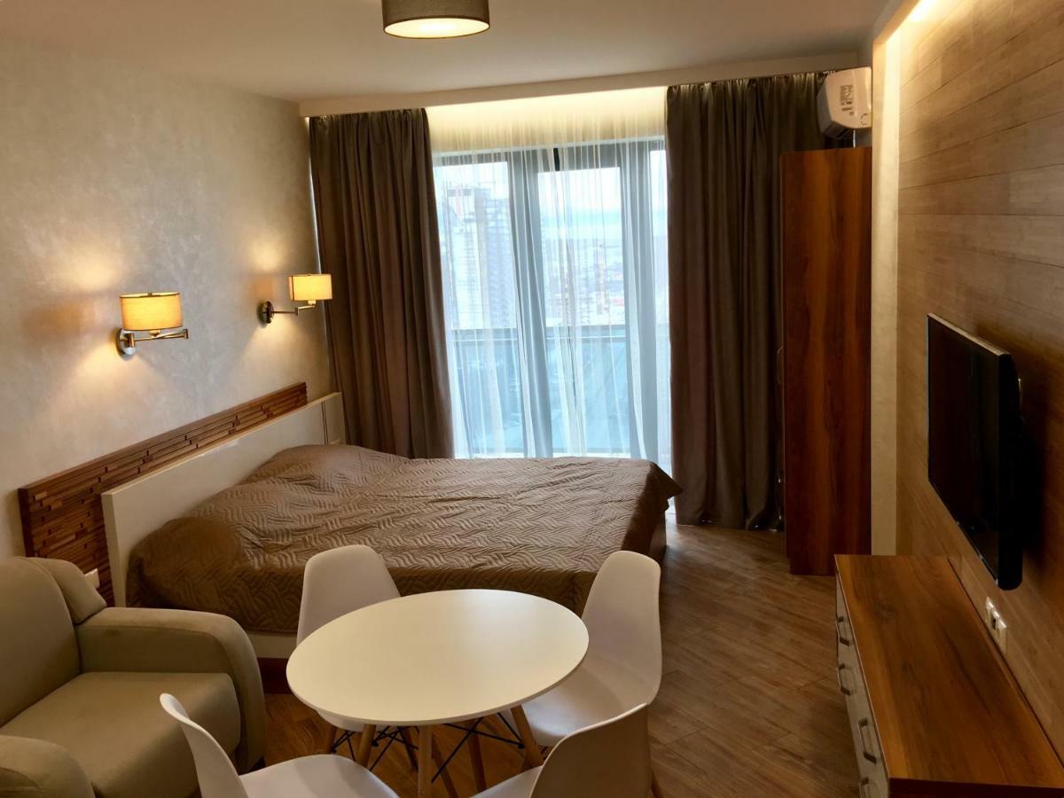 Coast Batumi Apart Hotel エクステリア 写真