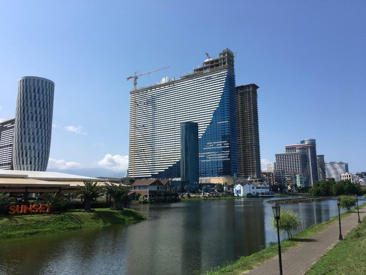 Coast Batumi Apart Hotel エクステリア 写真